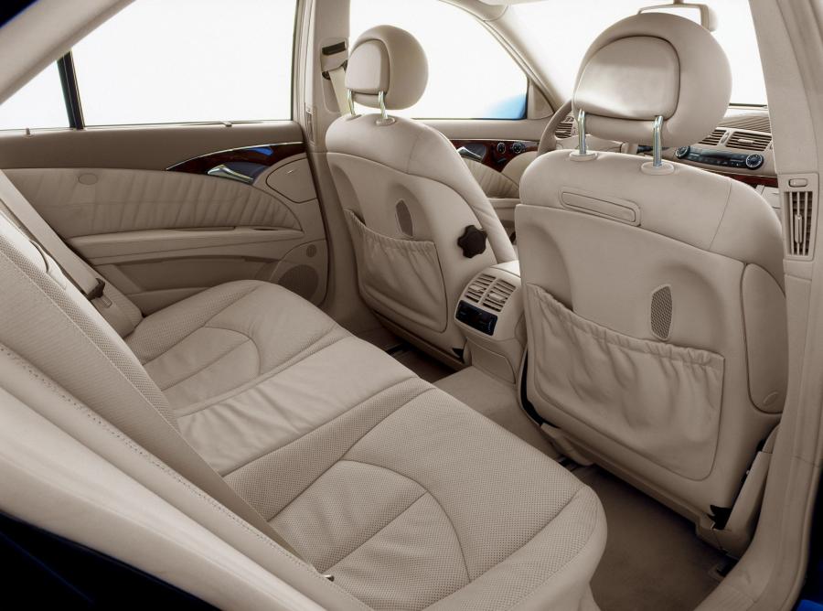  Mercedes-Benz E-Class 2002 года  (фото 343 из 448)